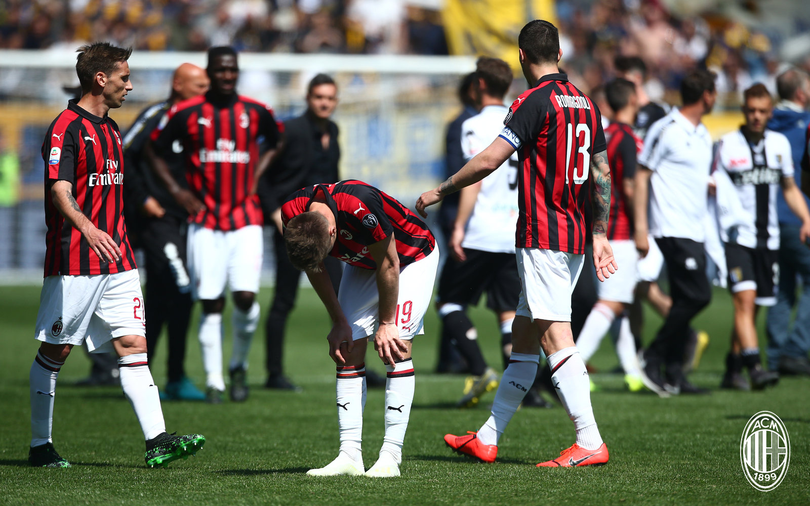 九游最新网址-帕尔马中场